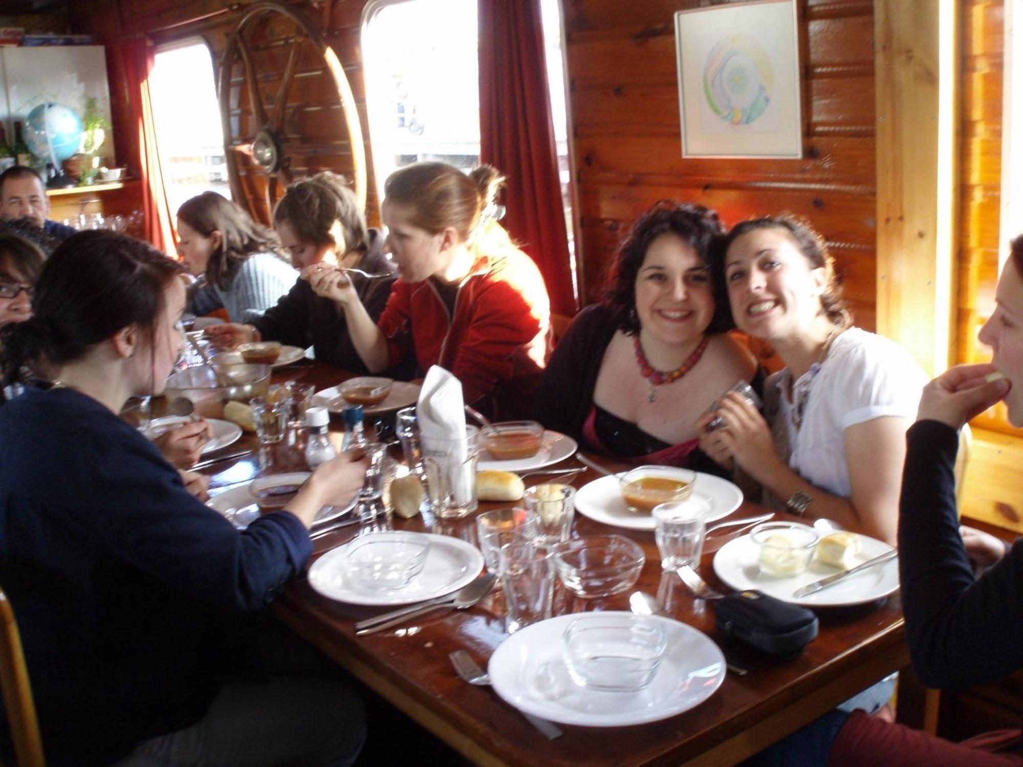 Intersail Hostel - Avontuur Amsterdam Eksteriør bilde
